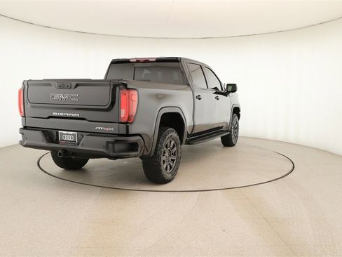 Used 2024 GMC Sierra 1500 AT4X image 6