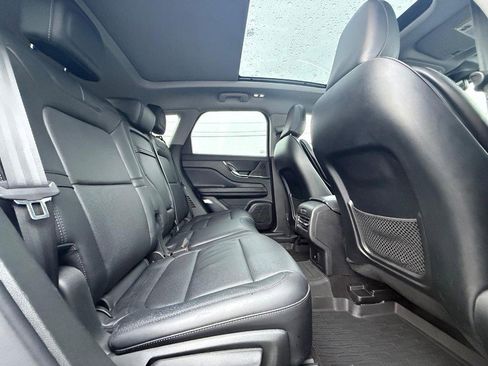 Certified 2022 Lincoln Corsair Standard AWD w/ Premium Package image 7