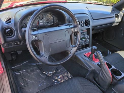 Used 1996 MAZDA MX-5 Miata Base image 13
