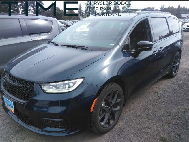 Used 2025 Chrysler Pacifica Limited FWD image 1