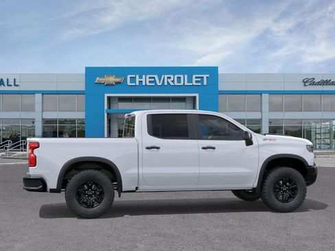 New 2026 Chevrolet Silverado 1500 ZR2 AWD/4WD image 5