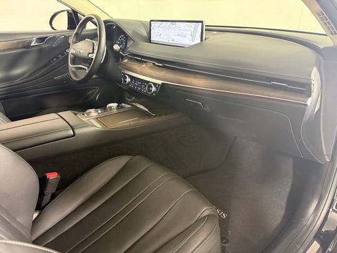 Used 2024 Genesis G80 image 24