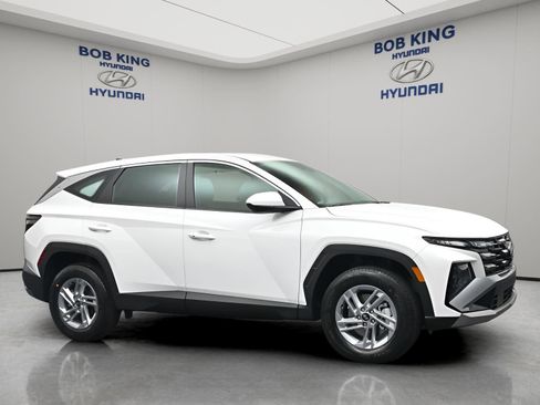 New 2026 Hyundai Tucson SE AWD/4WD image 2