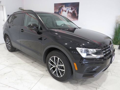 Used 2021 Volkswagen Tiguan S FWD image 2