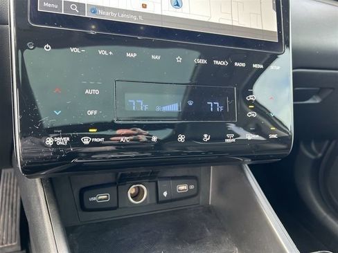 Used 2022 Hyundai Tucson Limited AWD/4WD image 28