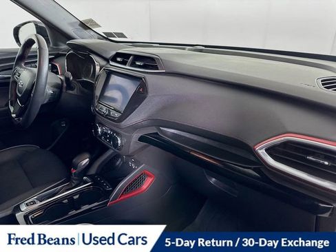Used 2023 Chevrolet TrailBlazer RS w/ Sun and Liftgate Package image 30