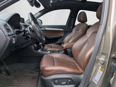 Used 2015 Audi Q3 2.0T Prestige w/ Prestige Package image 24