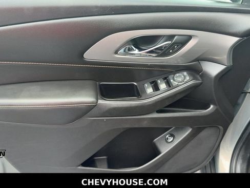 Used 2018 Chevrolet Traverse LT FWD image 47
