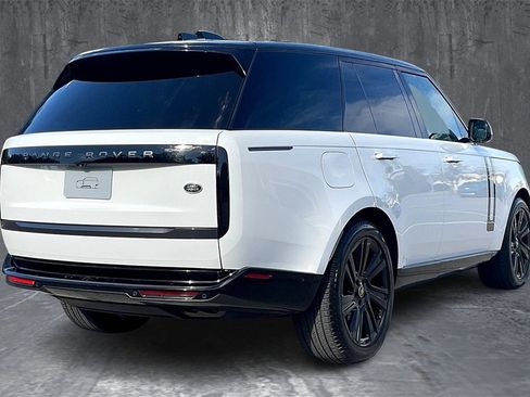 Used 2023 Land Rover Range Rover SE image 6