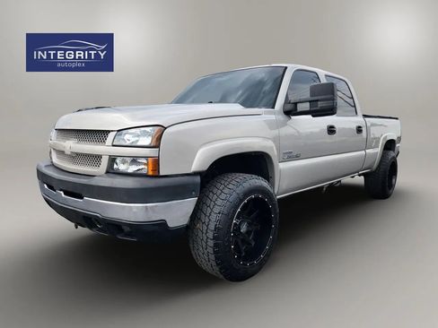 Used 2006 Chevrolet Silverado 2500 LT w/ Heavy-Duty Power Package image 7