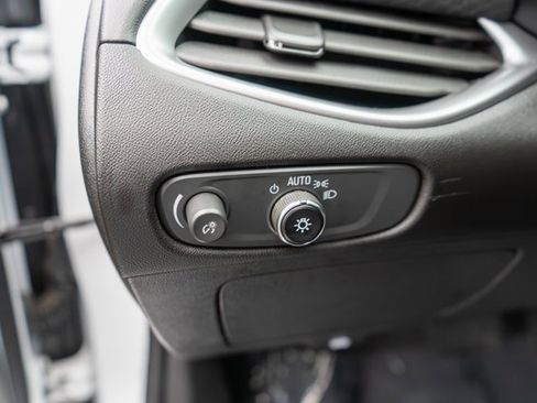 Used 2025 Chevrolet Malibu LT w/ Sport Edition image 21