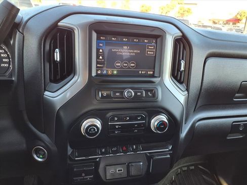 Used 2024 GMC Sierra 2500 Pro w/ Convenience Package image 27