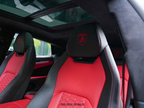 Used 2019 Lamborghini Urus image 39