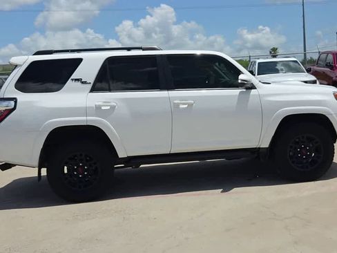 Used 2024 Toyota 4Runner TRD Off-Road Premium w/ Moonroof Package AWD/4WD image 9