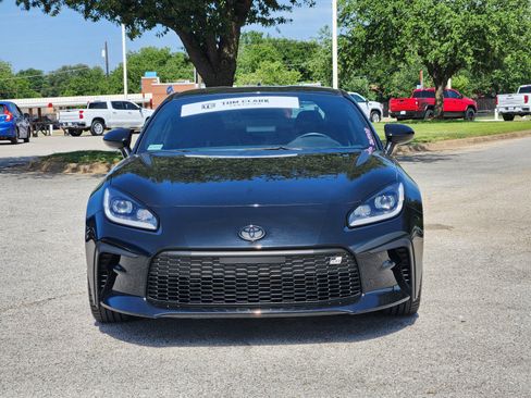 Used 2024 Toyota GR86 Premium RWD image 30