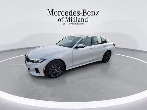 Used 2025 BMW 330i xDrive Sedan image 4