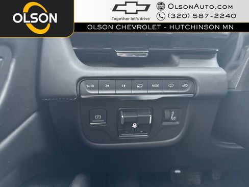 Used 2022 Cadillac Escalade ESV Premium Luxury Platinum image 19