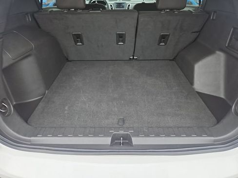 Used 2024 Chevrolet Equinox LT AWD/4WD image 22