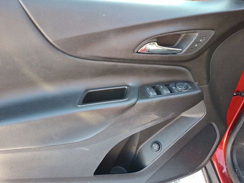 Used 2023 Chevrolet Equinox LT image 18