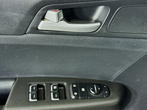 Used 2020 Kia Sportage LX FWD image 22