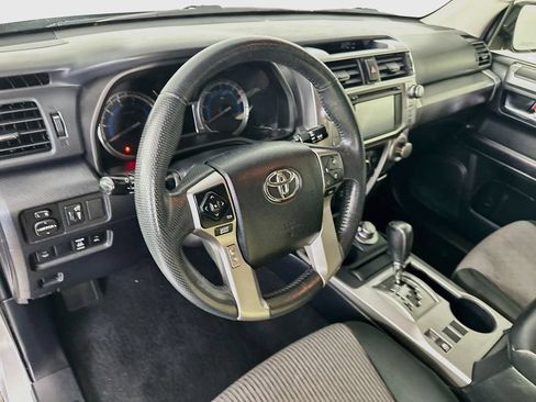 Used 2019 Toyota 4Runner SR5 AWD/4WD image 27