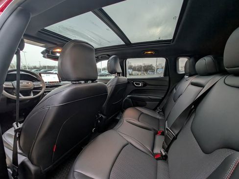 New 2026 Jeep Compass Trailhawk w/ Sun, Sound & Navigation Group image 16