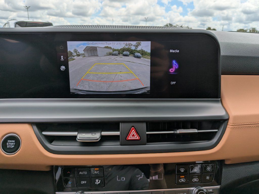 Certified 2024 Kia Seltos SX AWD/4WD image 25