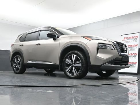 Used 2021 Nissan Rogue SL AWD/4WD image 32