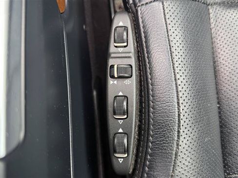 Used 2014 Mercedes-Benz G 550 image 33