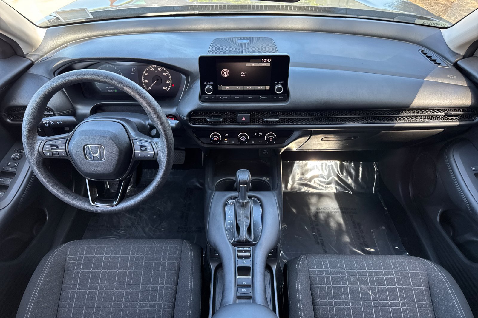 Used 2025 Honda HR-V LX image 15