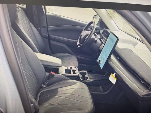 Used 2025 Ford Mustang Mach-E Select image 8