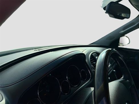 Used 2015 Buick Enclave Leather image 9