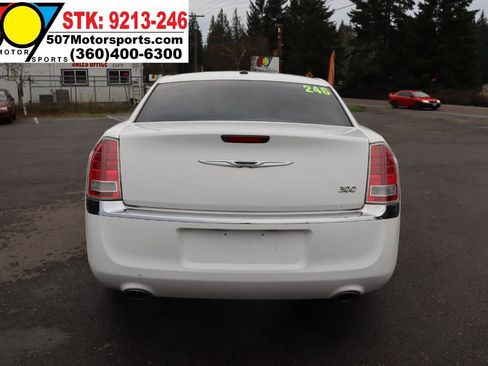 Used 2012 Chrysler 300 Limited RWD image 8