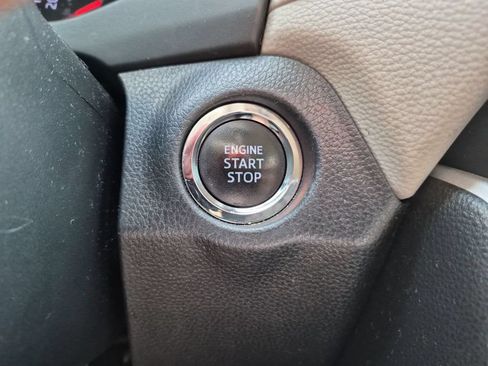Used 2021 Toyota RAV4 XLE Premium FWD image 27