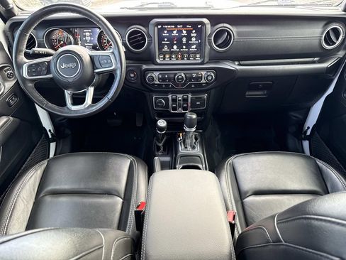 Used 2021 Jeep Wrangler Unlimited Sahara image 16