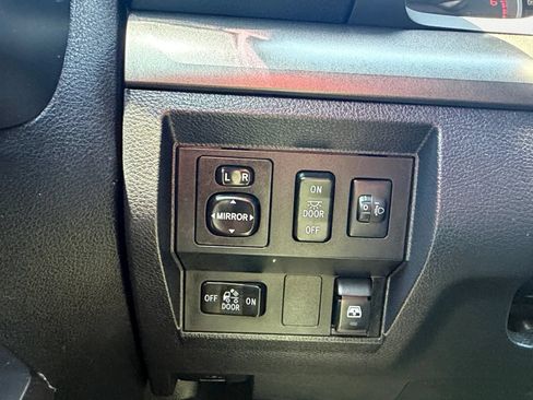Used 2017 Toyota Tundra SR5 w/ TRD Off Road Package AWD/4WD image 17