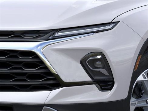 New 2025 Chevrolet Blazer LT w/ Convenience Package image 11