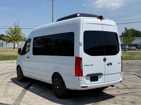 Used 2025 Mercedes-Benz Sprinter 2500 image 5