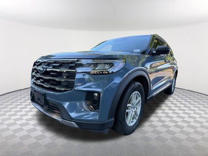 Used 2025 Ford Explorer Active w/ Active Comfort Package