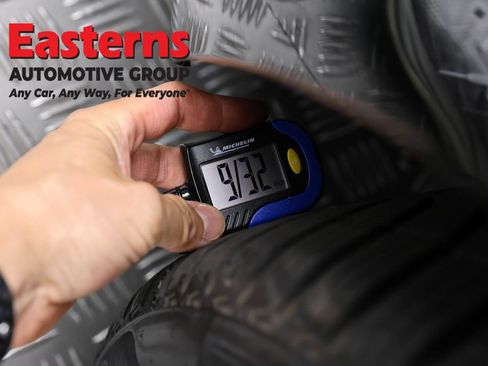 Used 2019 Tesla Model 3 Standard Range RWD image 18
