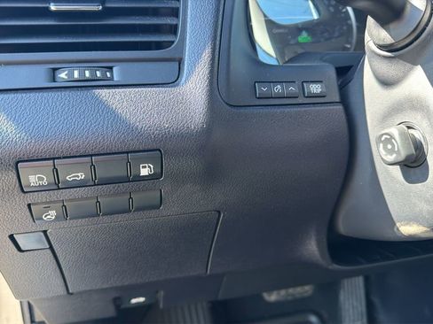Used 2020 Lexus RX 450h AWD w/ Premium Package image 19