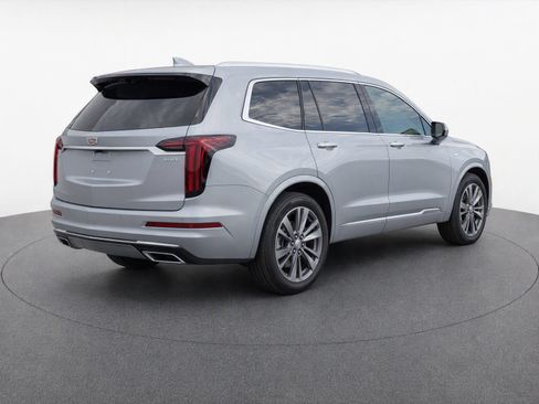 Used 2025 Cadillac XT6 Premium Luxury w/ Platinum Package FWD image 4