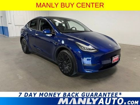 Used 2021 Tesla Model Y Long Range AWD/4WD image 1