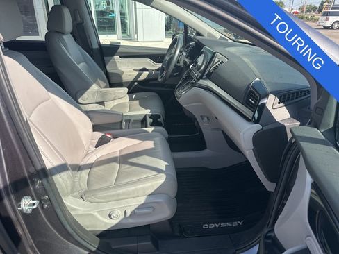 Used 2023 Honda Odyssey Touring image 7