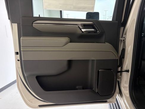 New 2026 Chevrolet Silverado 2500 ZR2 AWD/4WD image 40