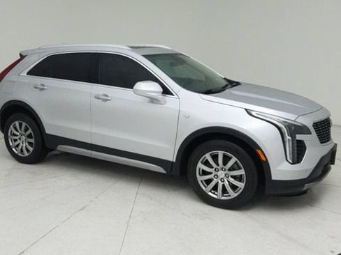 Used 2020 Cadillac XT4 Premium Luxury w/ Driver Awareness Package FWD image 7
