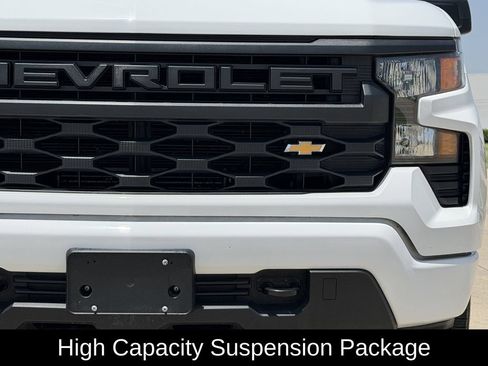 Used 2024 Chevrolet Silverado 1500 Custom RWD image 4