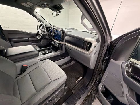 Used 2021 Ford F150 XLT w/ Equipment Group 302A High RWD image 27