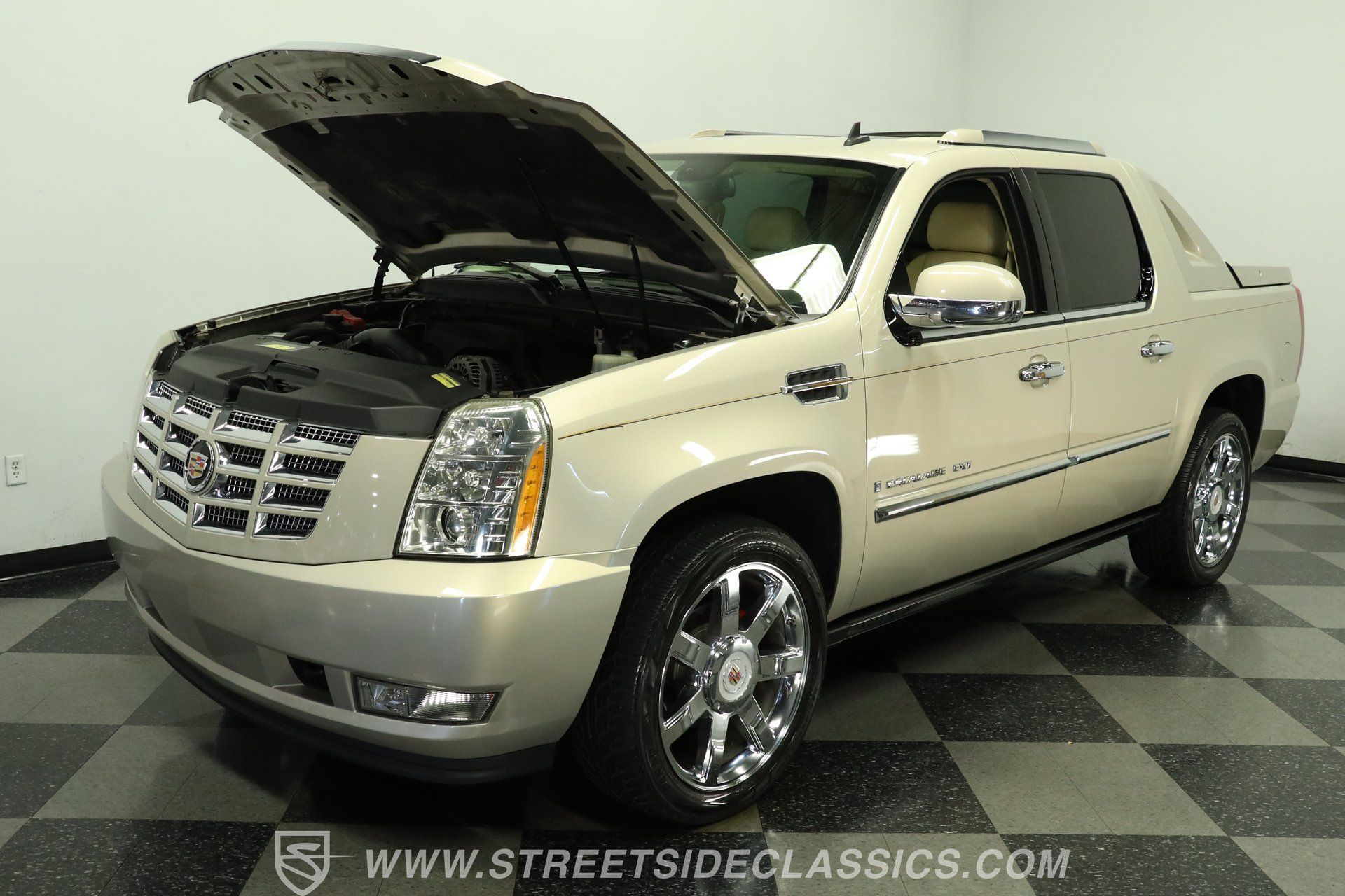 Used 2007 Cadillac Escalade EXT w/ Information Package AWD/4WD image 30