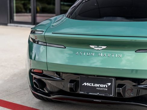 Used 2025 Aston Martin DB12 Coupe RWD image 11